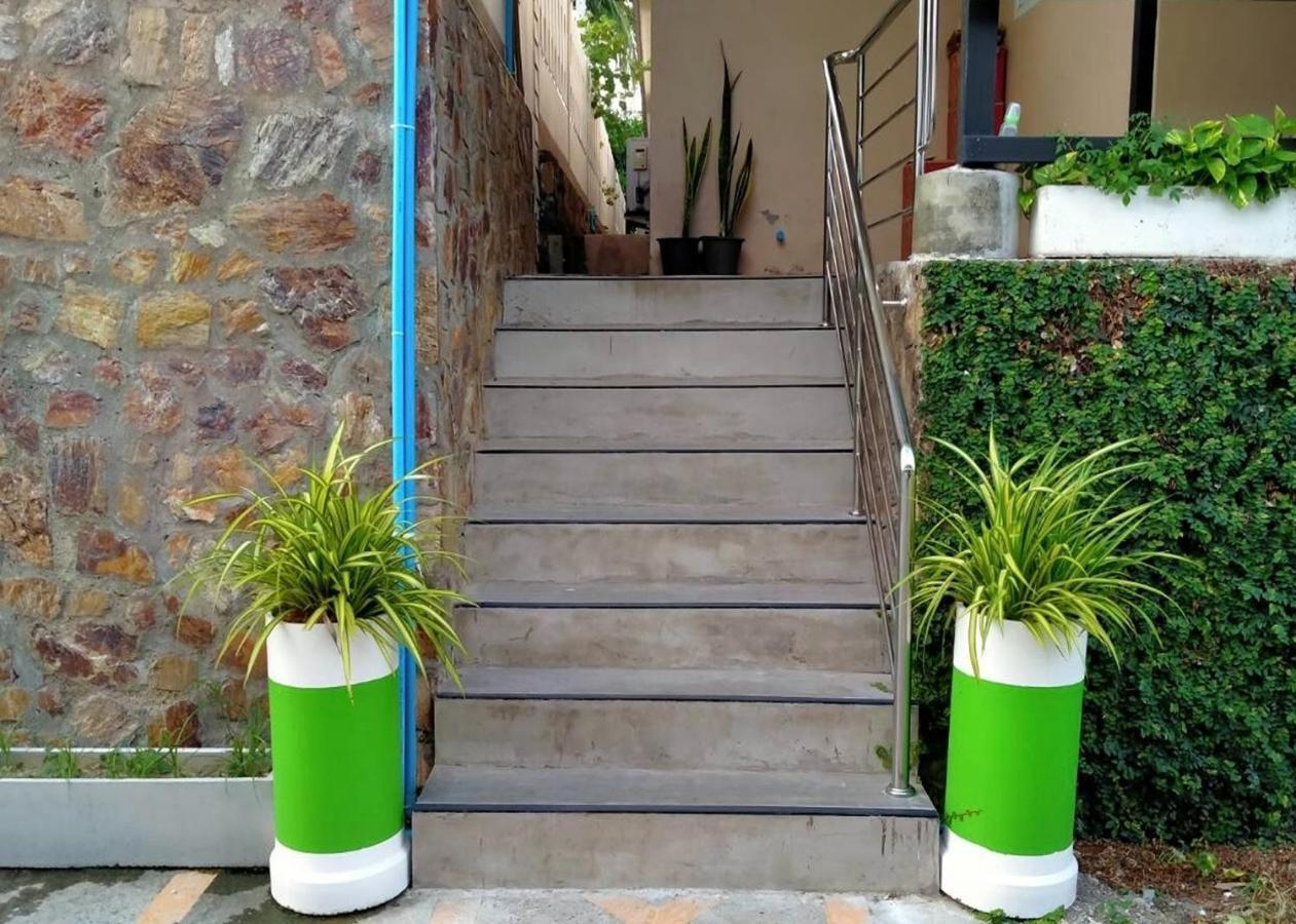 Jirapa Modern Resort Τσον Μπουρί Εξωτερικό φωτογραφία