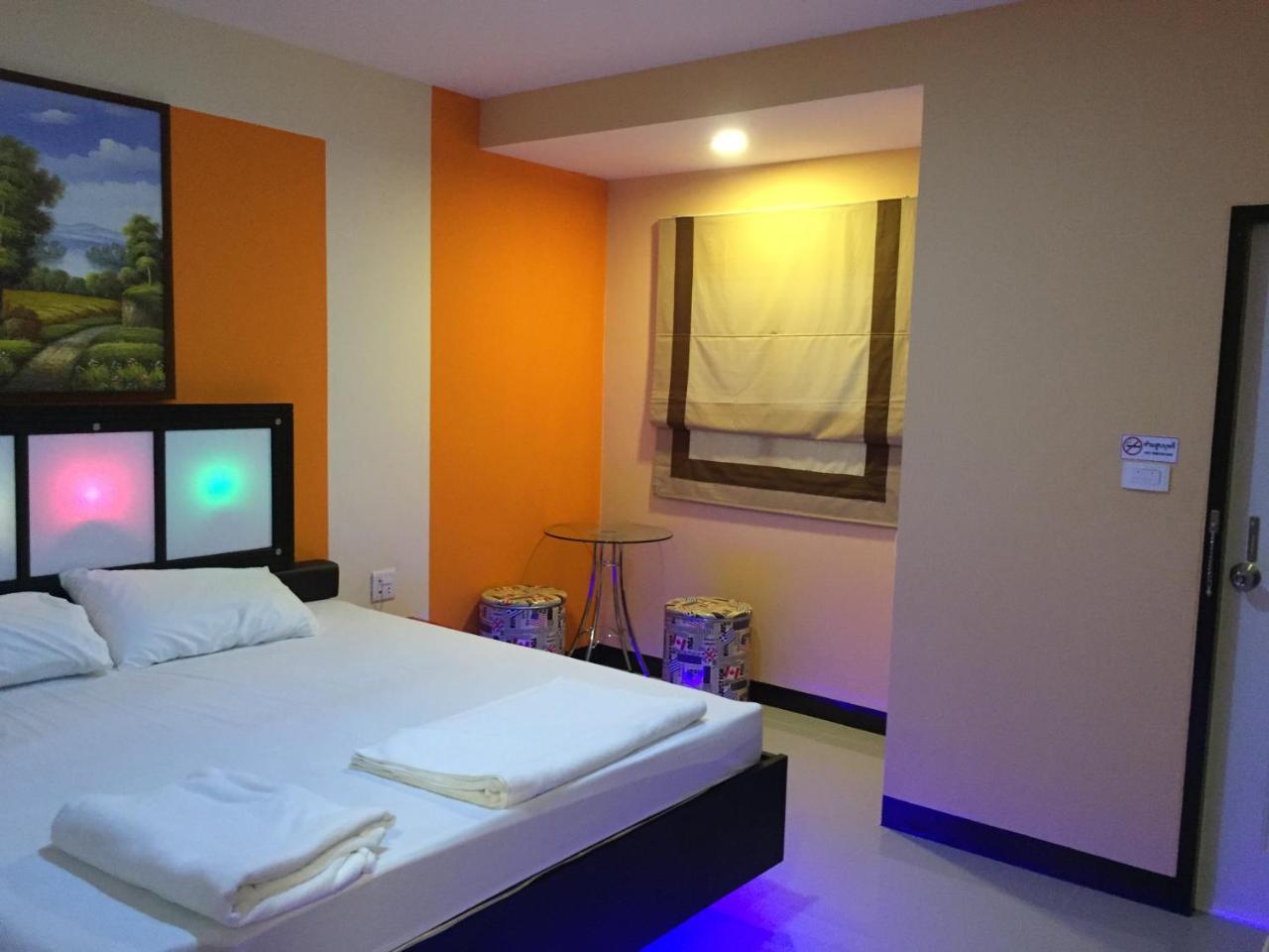 Jirapa Modern Resort Τσον Μπουρί Εξωτερικό φωτογραφία